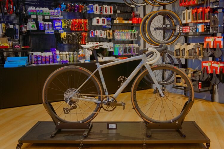 【スタッフバイク紹介】S-WORKS AETHOS 2