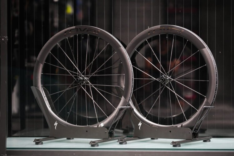 RAPIDE CLX III ブラックロゴが1セット入荷！