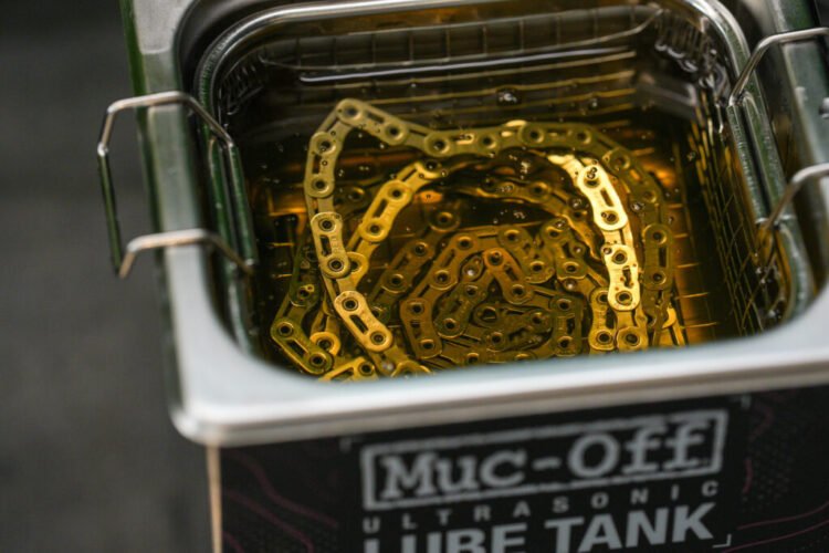 実力を1％でも多く発揮するために！Muc-Off超音波チェーン最適化コーティングでチェーンの駆動効率を最大化しませんか？