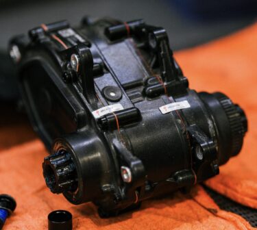 年に一度の安心を。E-Bikeのセミオーバーホール【Annual Service】