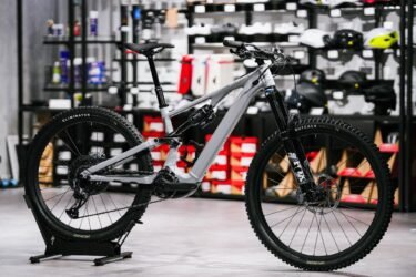 LEVO SL COMP ALLOYを納車しました！