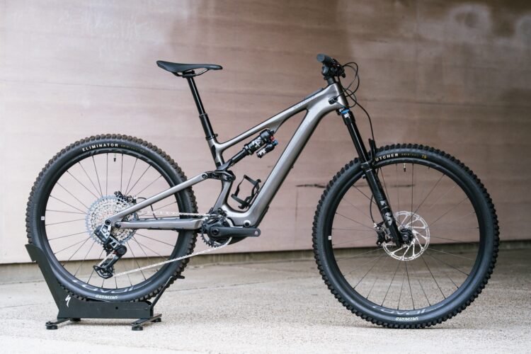 メーカー完売のLEVO SL EXPERT CARBON S2 を特別価格でご案内！