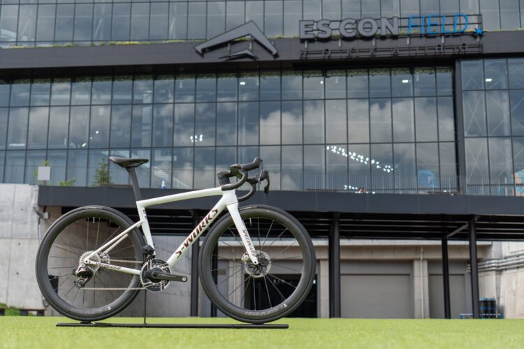 【新商品】Rapide CLX Ⅲ搭載のS-Works Tarmac SL8が入荷