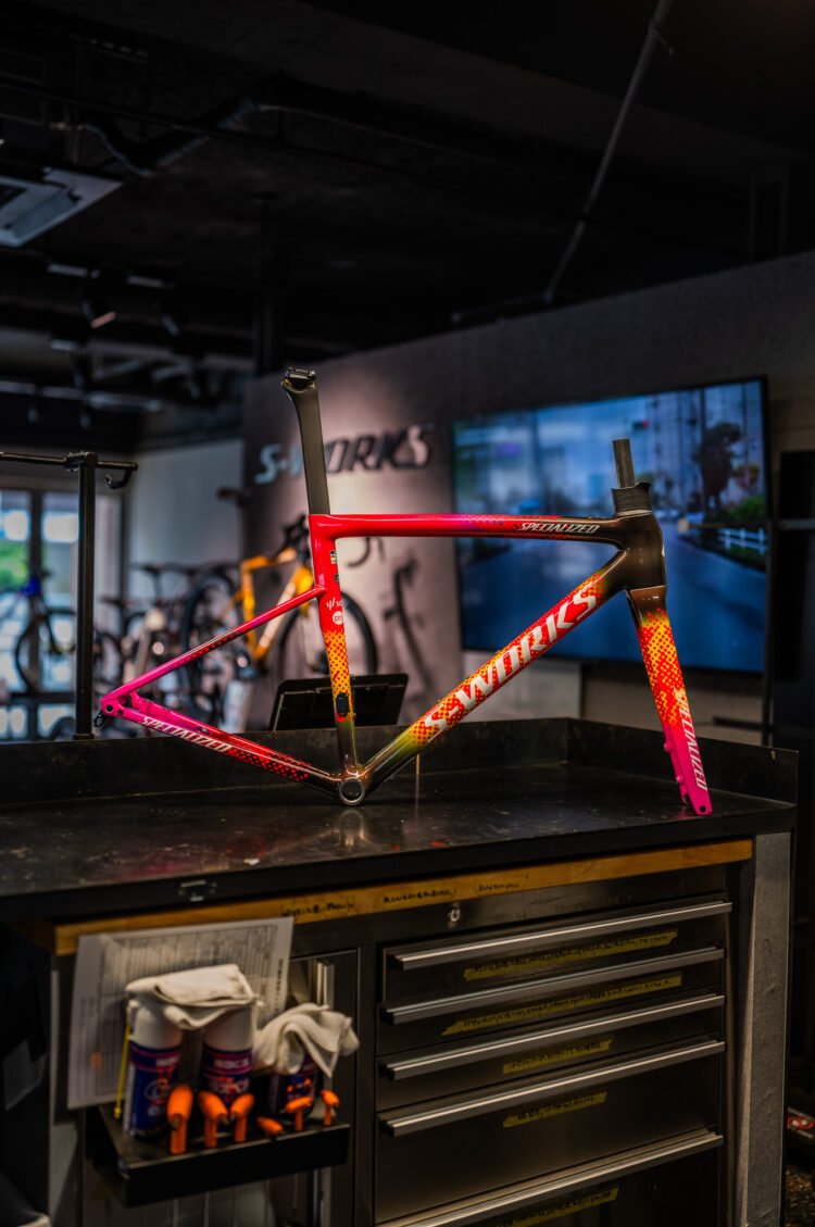 S-WORKS TARMAC SL8 チームカラー在庫ございます！！