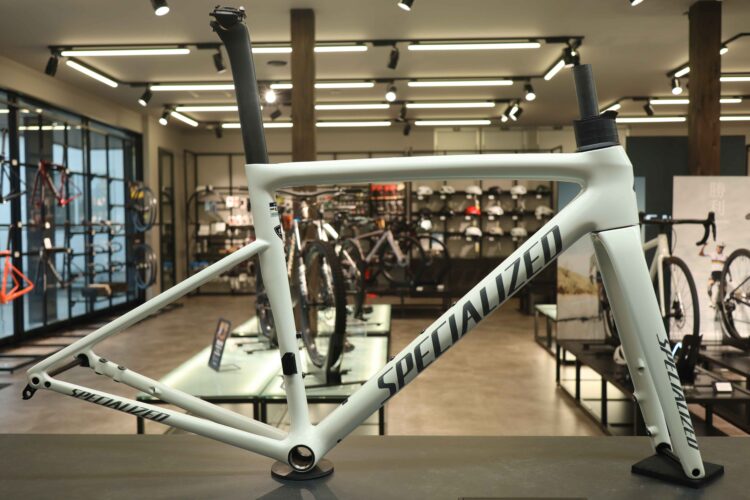 S-Works と Proグレードの違い