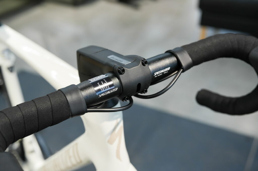 新型SHIMANO105を採用した2024 TARMAC SL7 SPORTが入荷