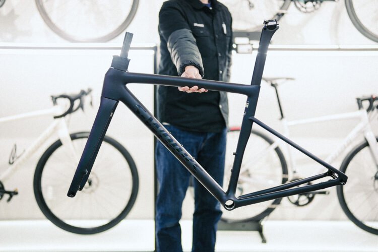 S-WORKS TARMAC SL8をフレームセットから組み上げました。