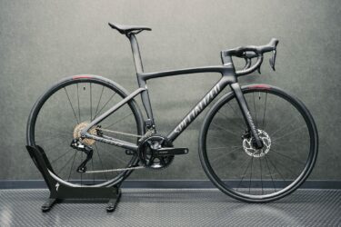 TARMAC SL7 COMP – SHIMANO 105 DI2がアウトレットに追加！