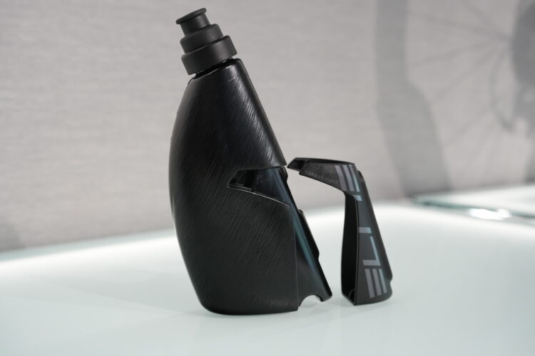 エアロロードにおすすめのボトルケージCRONO CX CARBONが入荷！