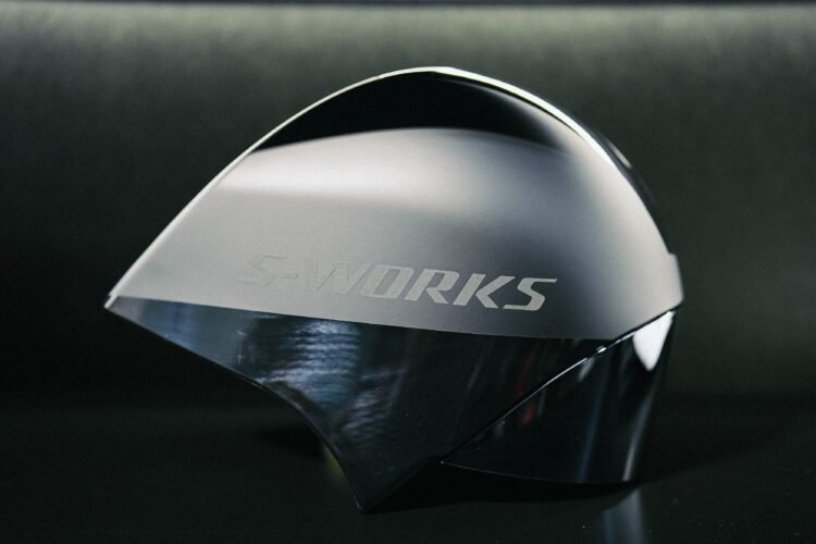 TTヘルメットのS-WORKS TT5が再入荷しました！