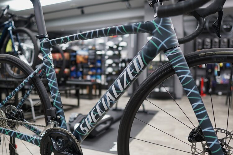 メーカー在庫完売のラスト1台お得なバイクのご紹介