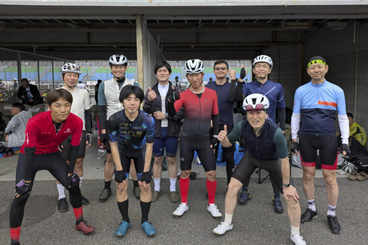 私達と一緒にスポーツサイクルで遊びませんか？