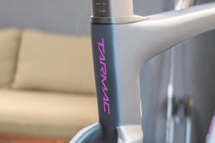 TARMAC SL7 COMP – 105 Di2　高性能ロードバイクを賢く手に入れる