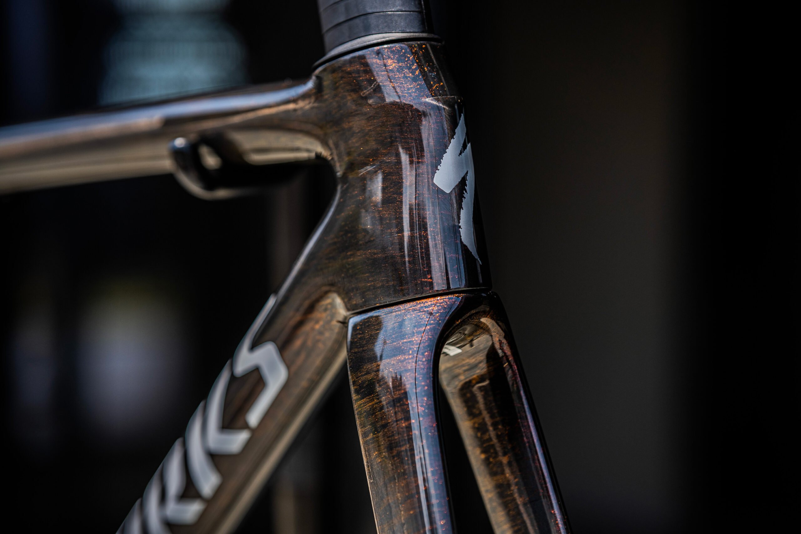 S-Works Tarmac SL8 Frameset : Gloss Carbon / Red To Gold Blurred Speckle / Metallic White Silver