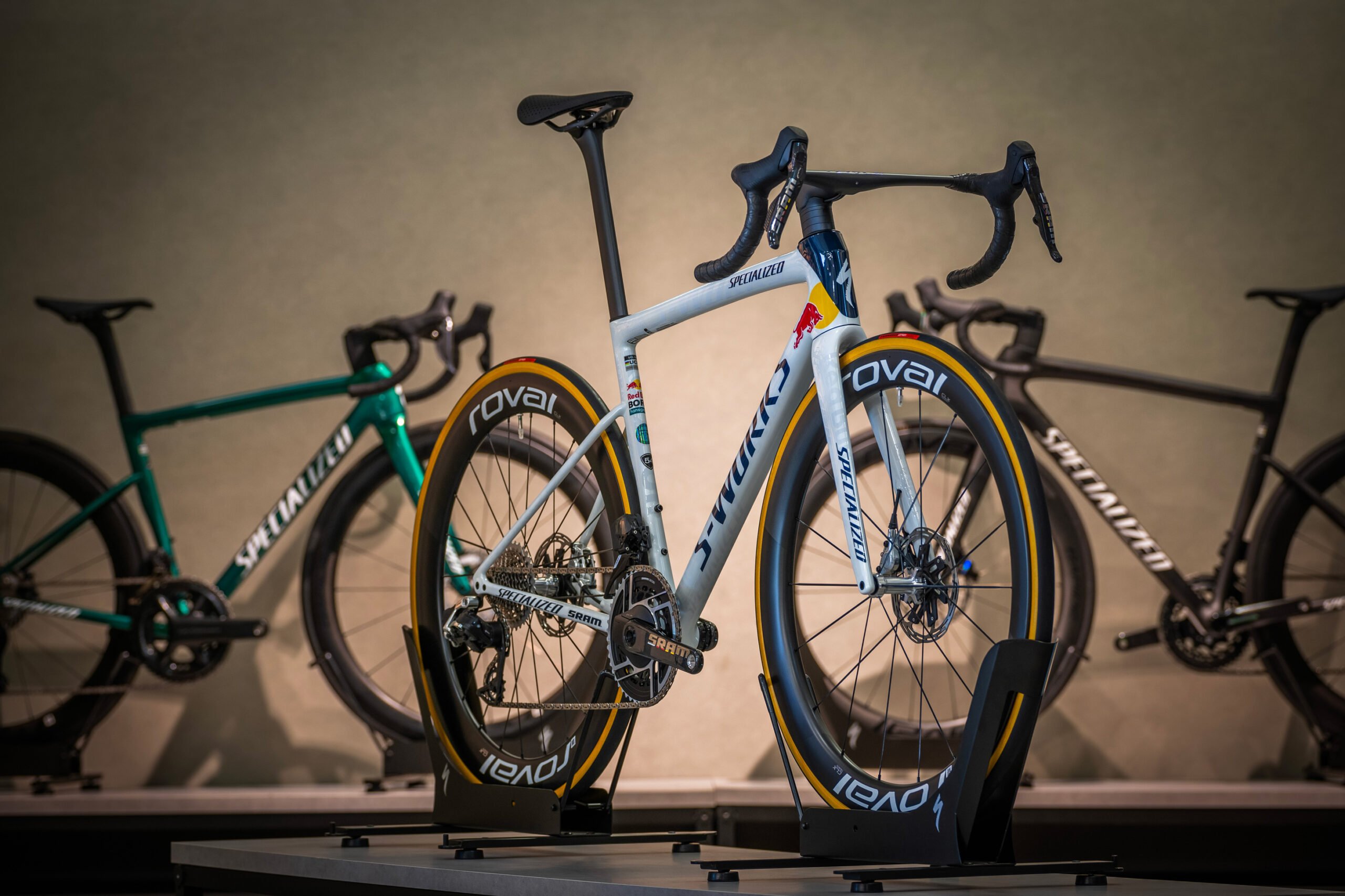 S-Works Tarmac SL8 LTD：Red Bull – BORA – hansgrohe Edition 実車画像ギャラリー