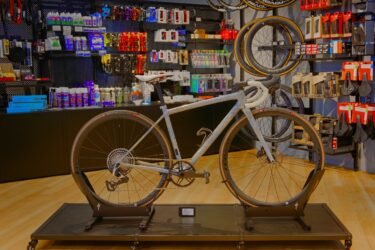 【スタッフバイク紹介】S-WORKS AETHOS 2