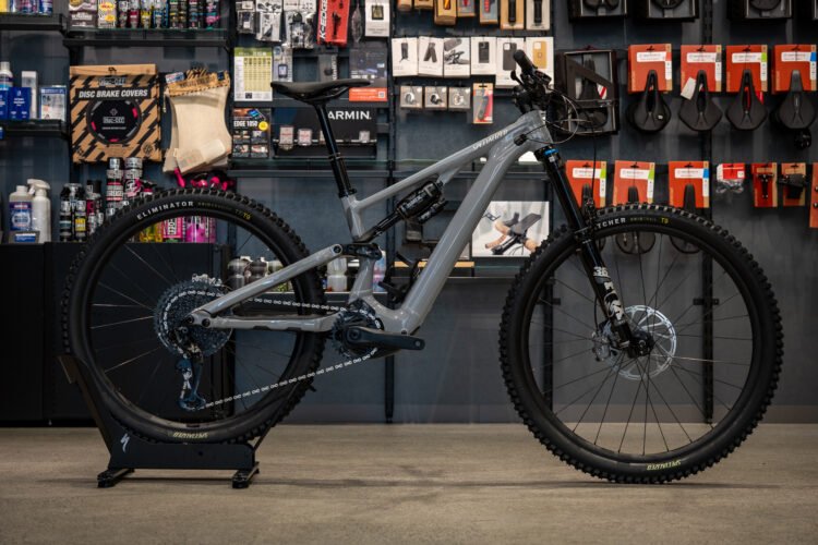 上りも下りも、もっと自由に！ Levo SL Comp Alloy が楽しい