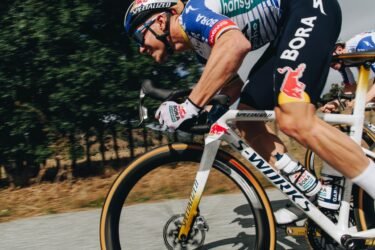 W杯の裏で　元ベルギー代表が選んだ Tarmac SL8 とは