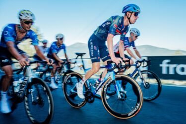ツール・ド・フランス を走るプロたちの足元を体感 ｜S-Works Torch, S-Works Ares 2