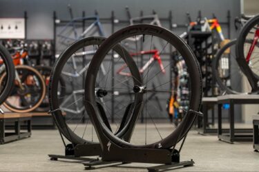 Roval Rapide CL IIIとは？CLX IIIとの違いと Tarmac SL9 S-Level に選ばれた理由