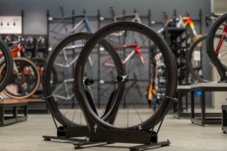 Roval Rapide CL IIIとは？CLX IIIとの違いと Tarmac SL9 S-Level に選ばれた理由