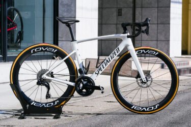 Roubaix SL8 COMPを極上仕様に。RAPIDE CLX II × MIRRORサドル× COCKPITカスタム！