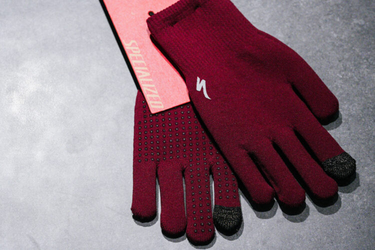 冬物アパレルが続々入荷！