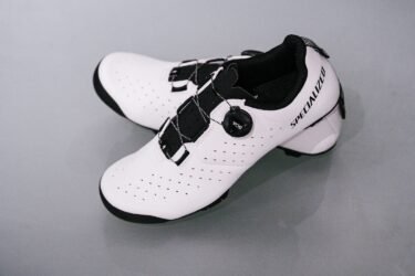 RECON 1.0 GRAVEL & MOUNTAIN シューズにホワイトカラーが登場！初めてのビンディングシューズにおすすめです！