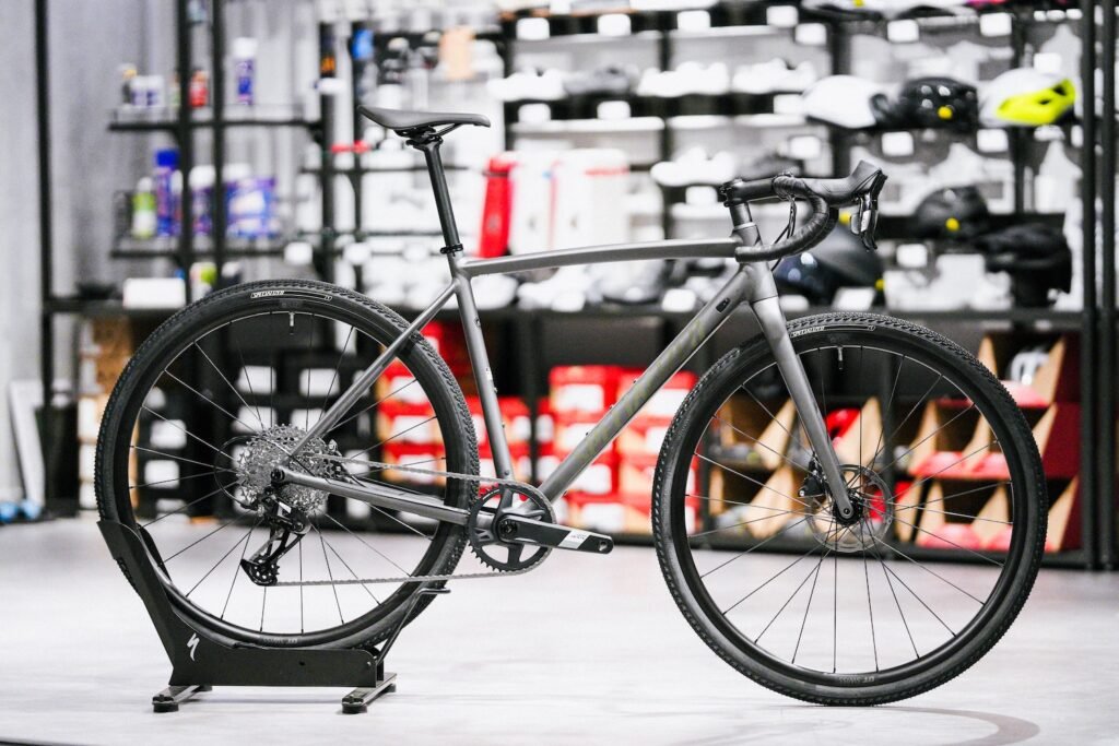 ジゼル　チャコールグレーS アウトレットでお買い得！CRUX DSW COMPのご紹介！ | スペシャライズド