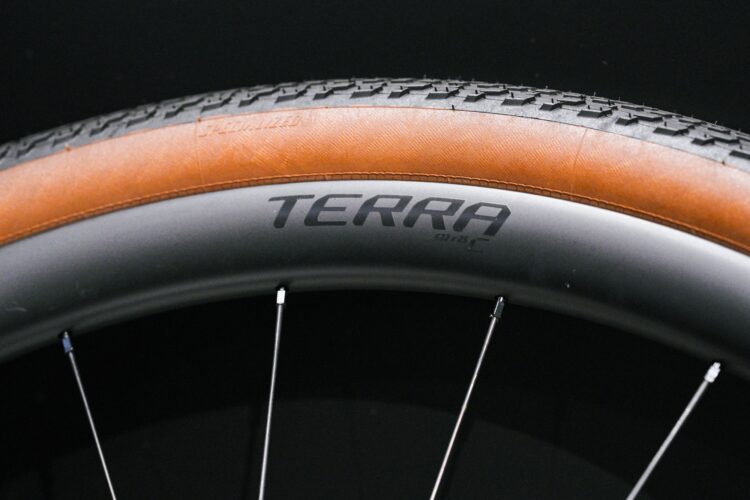 試乗ホイール追加！グラベル対応ホイールROVAL TERRA CL・TERRA C！