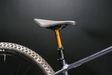 MTB・グラベルにおすすめのドロッパーシートポストをご紹介！
