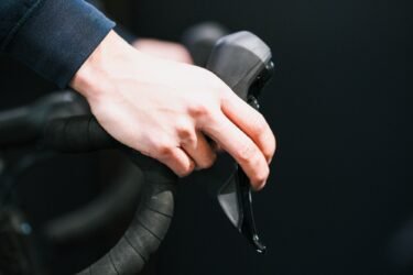 【テックニュースvol.2】ブレーキレバー握りやすいですか？レバーの握り幅（初期位置）調整について。