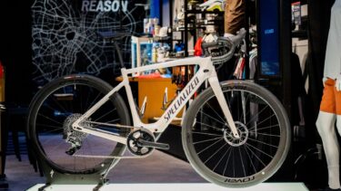 液晶ディスプレイ、Sram Rival EtapにパワーアップしたCreo SL Expert 2022年モデルが登場！