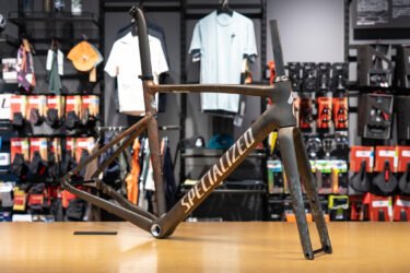 Allez Sprint Framesetに新色が追加！