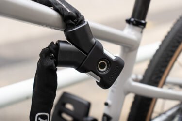 指紋認証でロックを解除！ABUS YARDO 7807F
