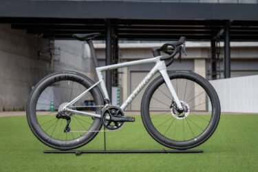 【商品紹介】S-Works Tarmac SL8 Di2から注目の新色が入荷 Vol,1