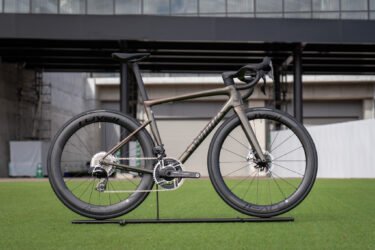 【商品紹介】S-Works Tarmac SL8-Sram Red AXSから注目の新色が入荷 Vol,2