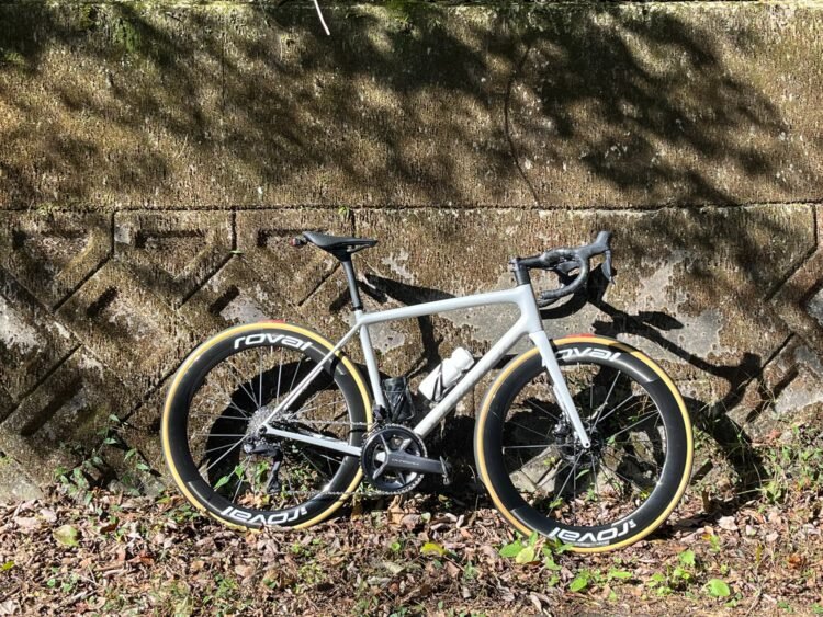 走る悦びを極める『AETHOS2』