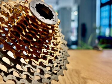 【取扱開始】ヒルクライムの刺客、100g削れる超軽量スプロケット！