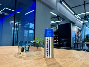 ロードバイクの視界を守る！「RAINHOPPER」の超撥水が凄すぎた