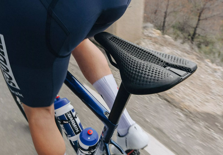 「京都の風とともに走る。S-WORKS POWER EVO MIRRORがくれた、本当の自由」