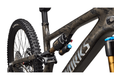 【京都のトレイルライダー必見】新色S-WORKS LEVO SL 2登場。性能もカラーも、心が震える一台。
