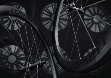 ROVAL TERRA CLX IIIとTERRA AERO CLXの違いは？グラベルならどっちを選ぶべき？