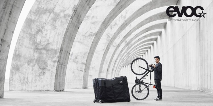 【入荷情報】究極のバイクバッグがさらに進化！2026年モデル『evoc ROAD BIKE BAG PRO』入荷しました！