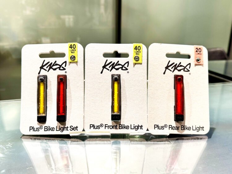 【再入荷】Knog PLUS：どこにでもつけられる、ウェアラブルライト