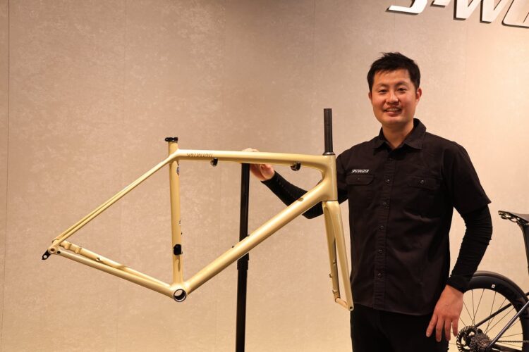 あなたの愛車を輝かせる！シュアラスター「シャイニーシールド」ガラスコーティング
