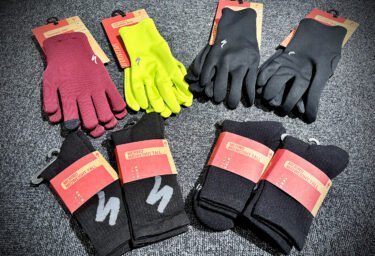 【幕張 Selections】秋冬のライドを快適に！ おすすめグローブ・ソックスのご紹介