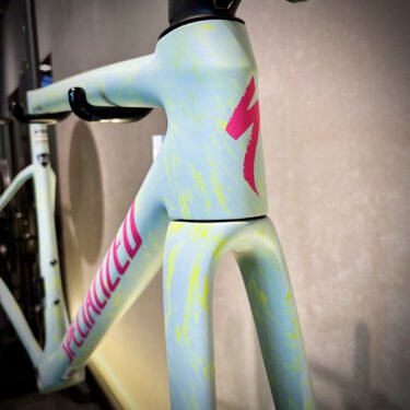 【在庫車のご案内】メーカー完売カラー！TARMAC SL8 FRAMESET あります！