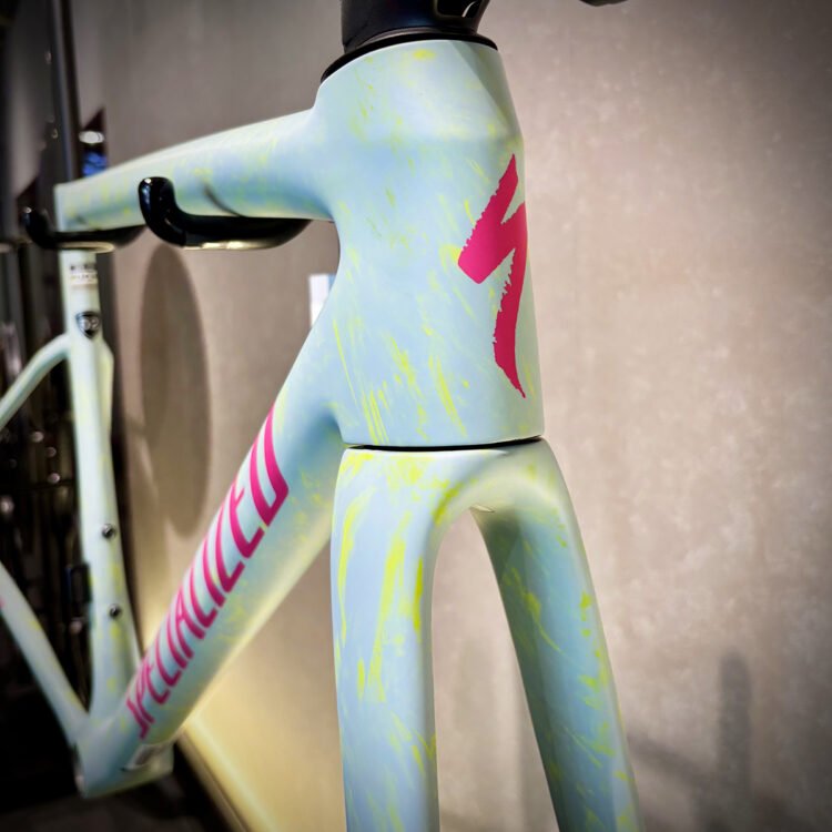 【在庫車のご案内】メーカー完売カラー！TARMAC SL8 FRAMESET あります！