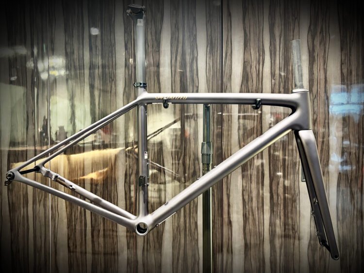 【在庫のご案内】新型「AETHOS 2 FRAMESET」（49サイズ）待望の入荷！